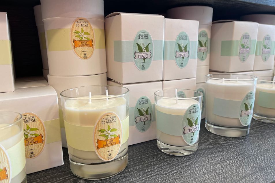 Shooting photo parfums à Grasse, Agence de communication Lueur Externe